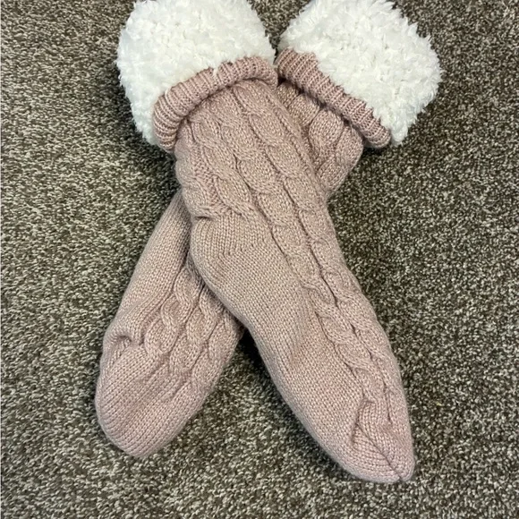 UGG Blush Cable Knit Socks with Fluffy White Cuffs - Picture 2 of 10